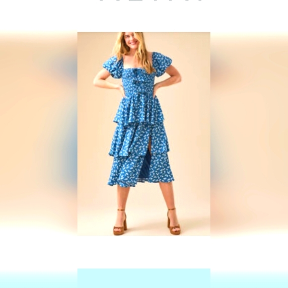 Dresses & Skirts - Altrd State Blue Floral Tiered Dress